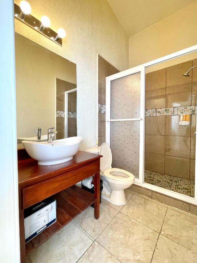 Ocean View Hotel And Restaurant Gravel Bay Εξωτερικό φωτογραφία